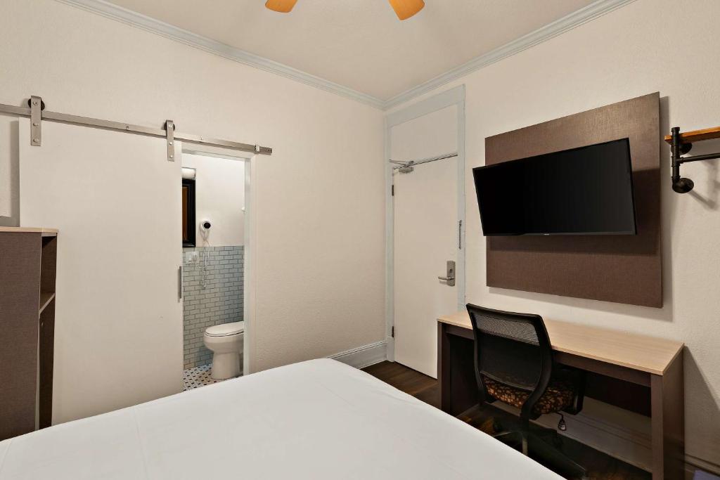 Mithila San Francisco - SureStay Collection by Best Western